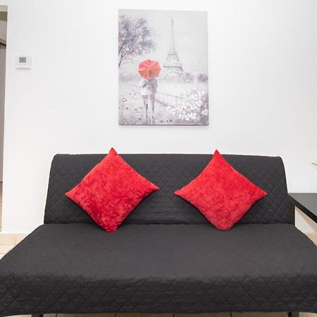 Hollywood Private Apartments ภายนอก รูปภาพ