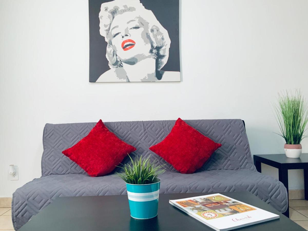 Hollywood Private Apartments ภายนอก รูปภาพ