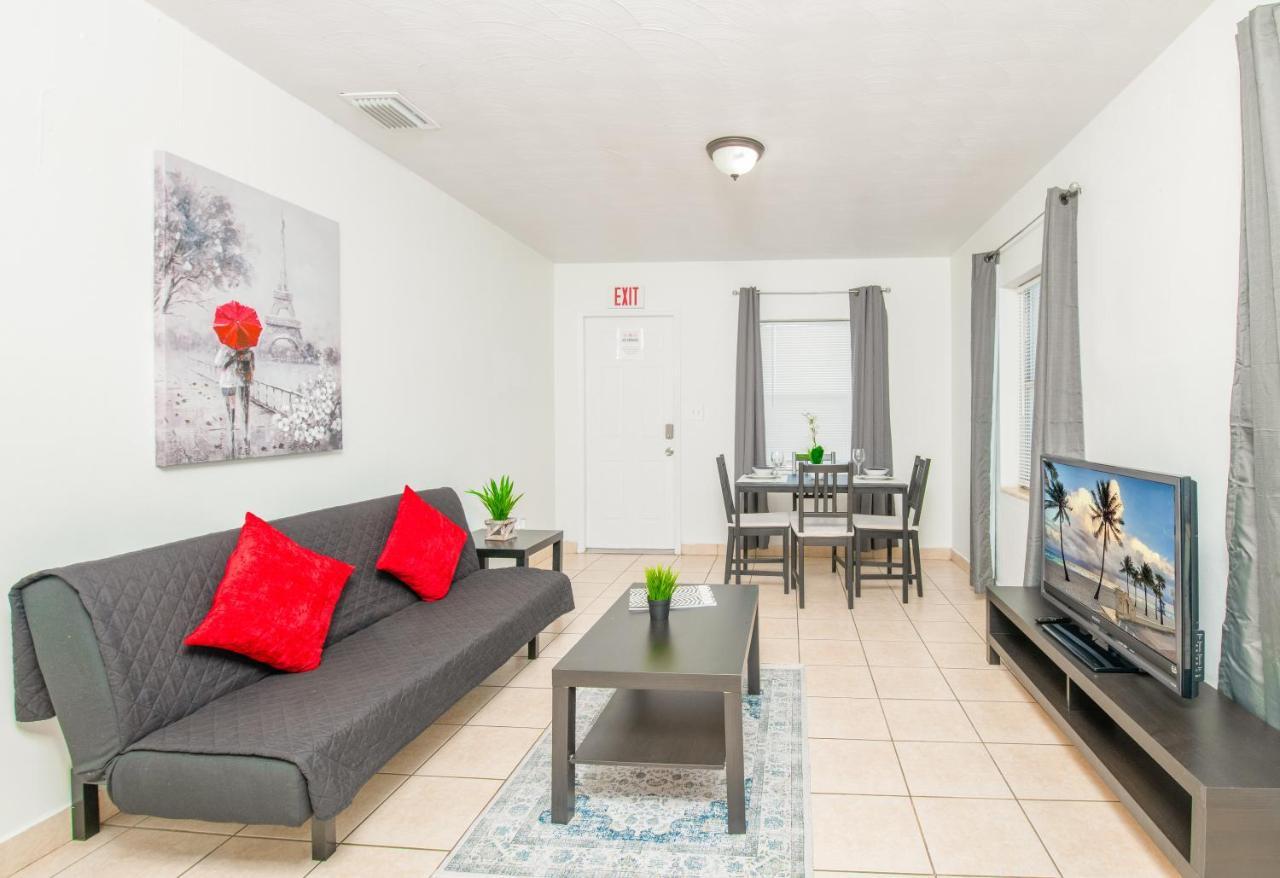 Hollywood Private Apartments ภายนอก รูปภาพ
