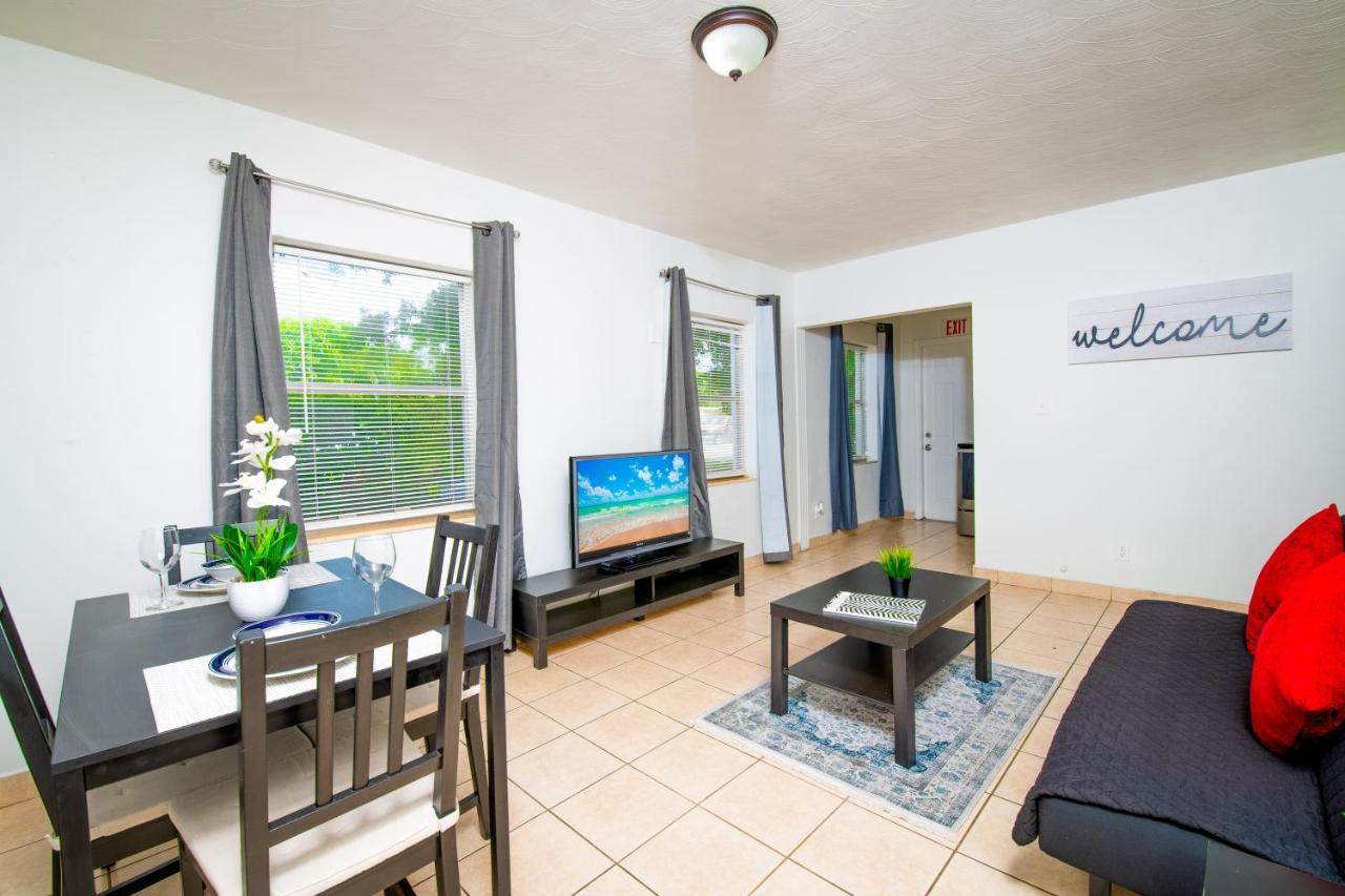 Hollywood Private Apartments ภายนอก รูปภาพ